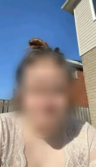 Alina, 37