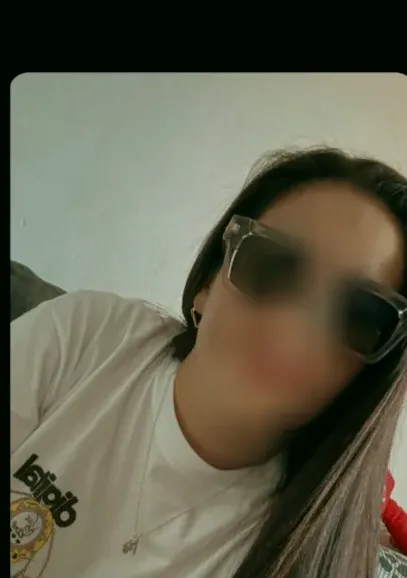 Anna, 34