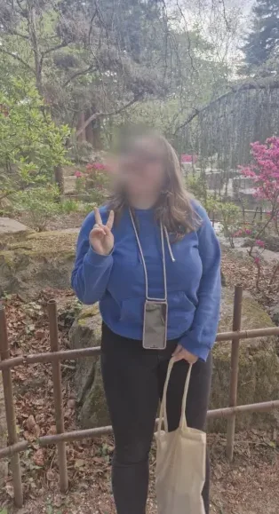 Anna, 26