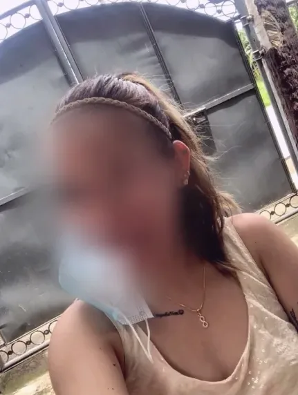 Daniela, 37