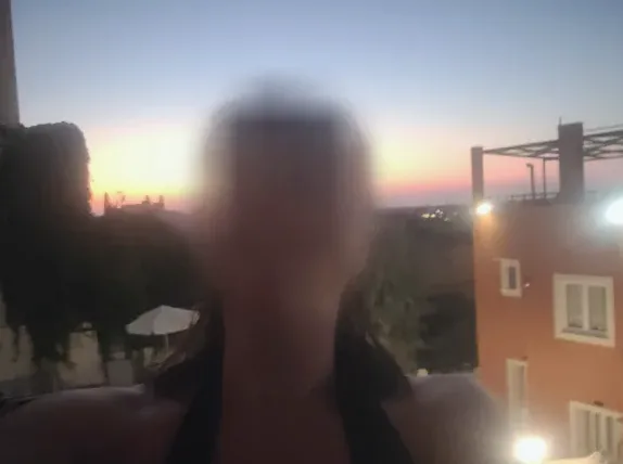 Elisabeth, 38