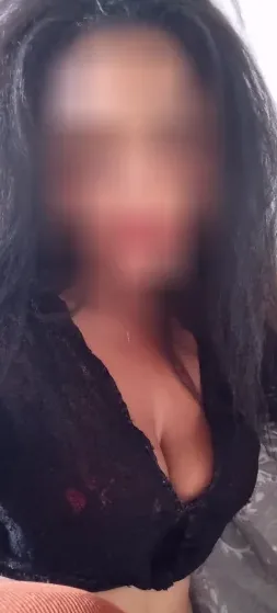Emily, 36