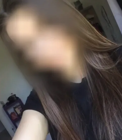 Emma, 28
