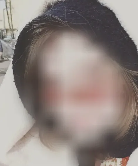Fabienne, 19