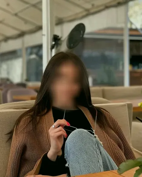Ivana, 26