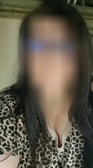 Jelena, 33