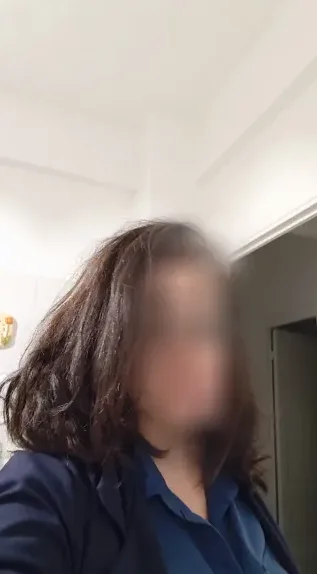 Larissa, 39