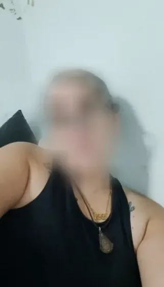 Nele, 35
