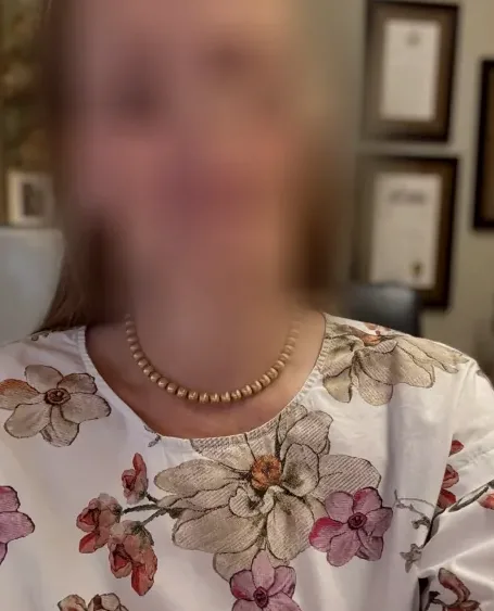 Nicole, 40