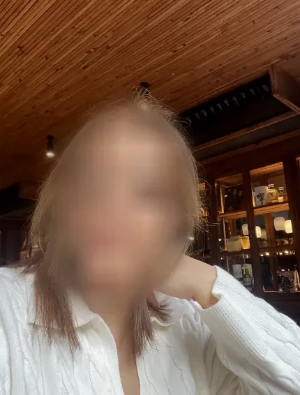 Sarah, 40