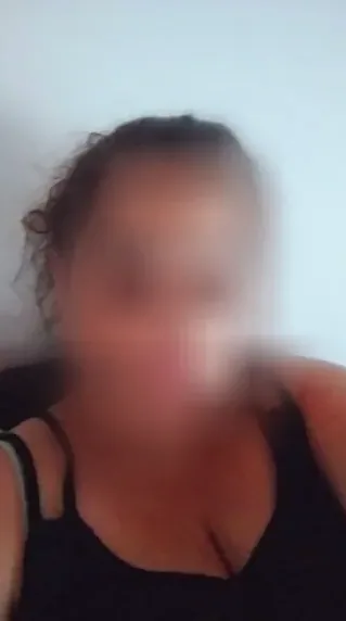 Selina, 33